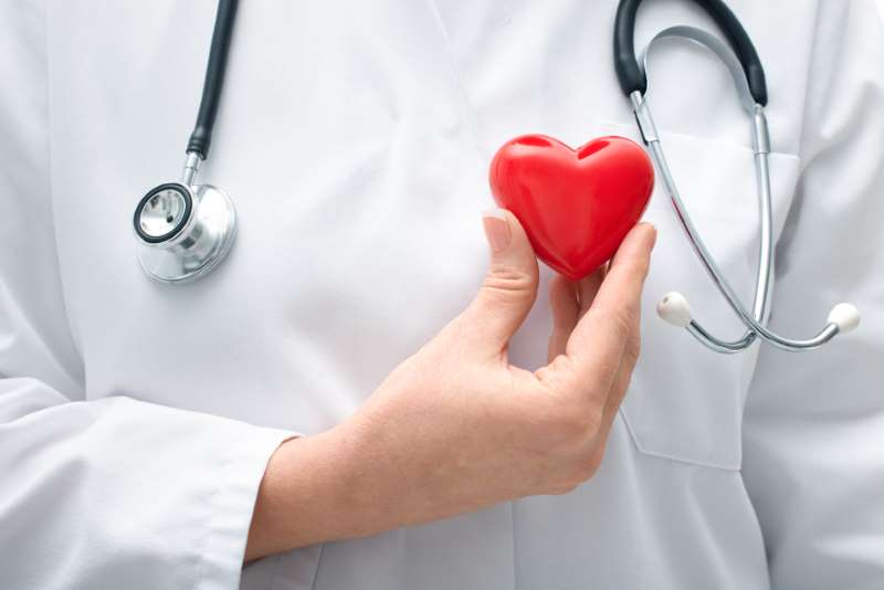 Cardiologista explica sobre a importância da vacinação em pessoas cardíacas