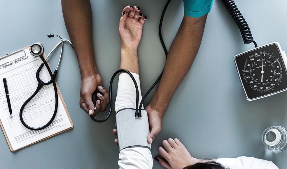 5 hábitos perigosos para quem tem pressão alta