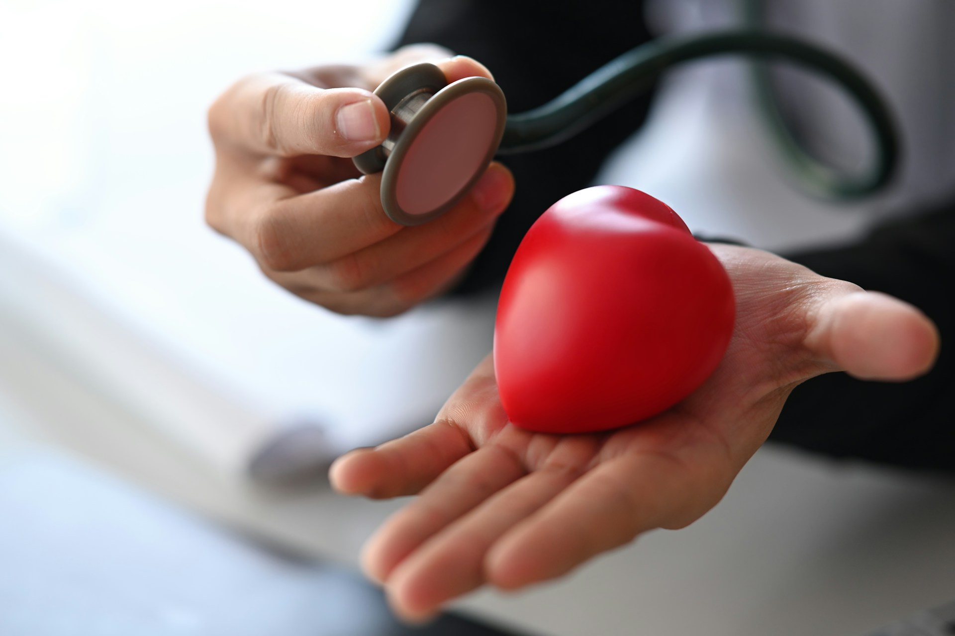 Mais que uma “bomba de sangue”: Cuidar da saúde do seu coração ajuda a cuidar da sua saúde integral
